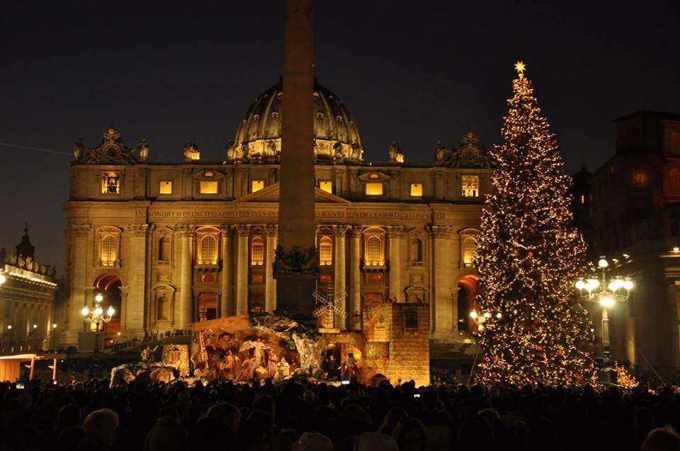 Immagini Di Natale Cristiane.Blog Babbo Natale E Albero Di Natale Sono Cristiani E Il 25 Dicembre E Il Compleanno Di Gesu Come Gesu