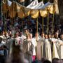 Il Vangelo della Domenica – Due feste per un unico mistero: dal Cenacolo alle strade del mondo